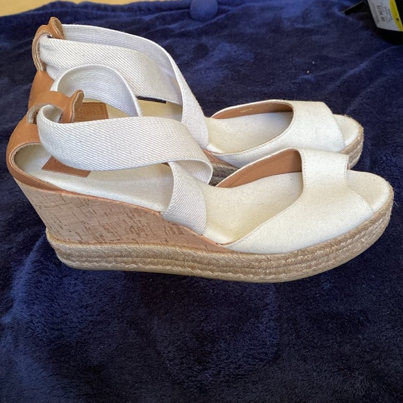 Tory Burch Wedge Shoe - Picture 4 of 5